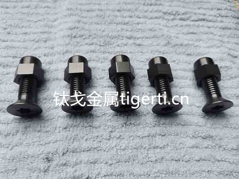 寶雞鈦戈金屬全廠上下齊心協(xié)力！加班加點，力趕工期！